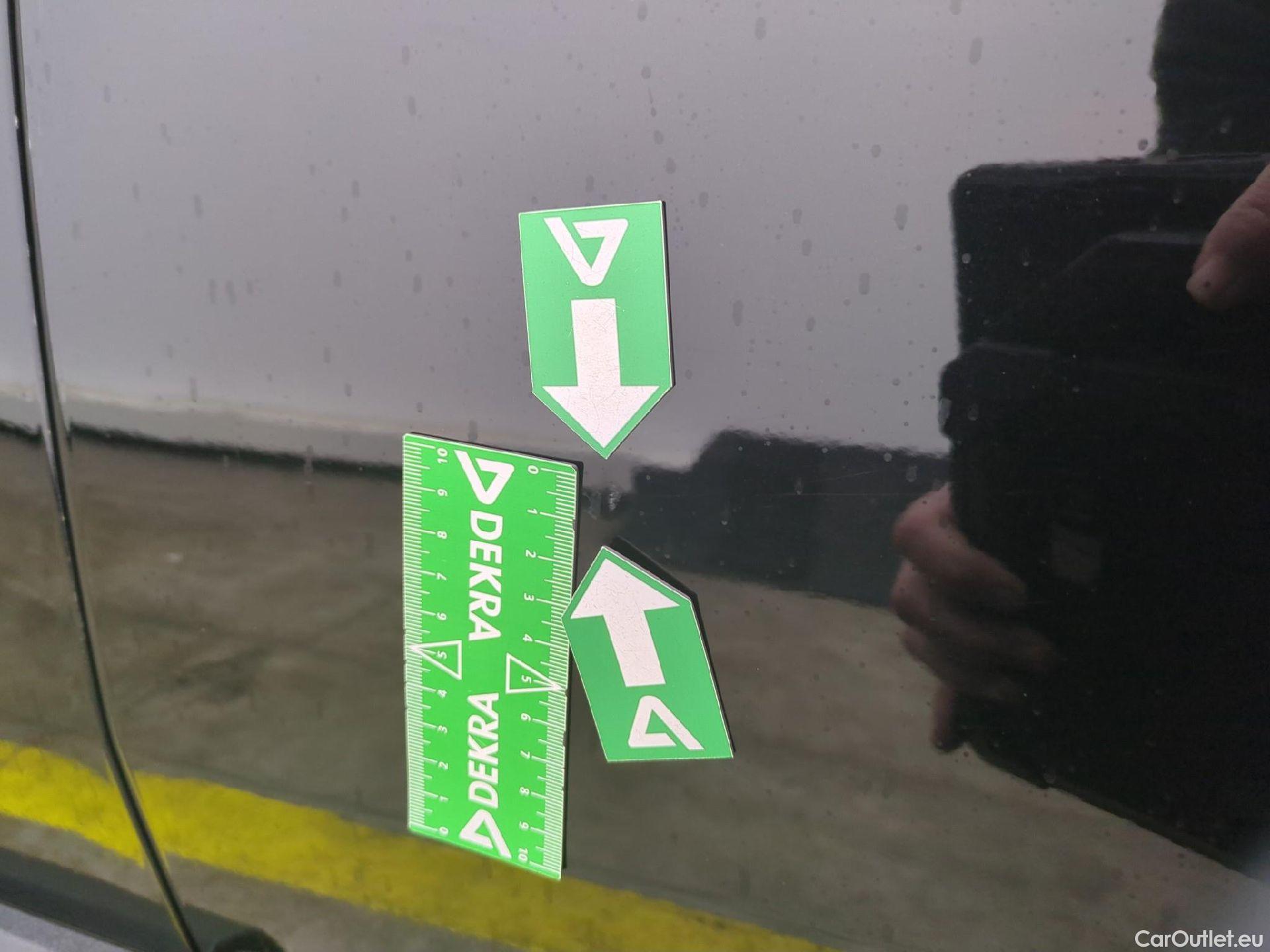  Peugeot  3008  Active Business 1.5 HDi 130CV BVA8 E6dT #40