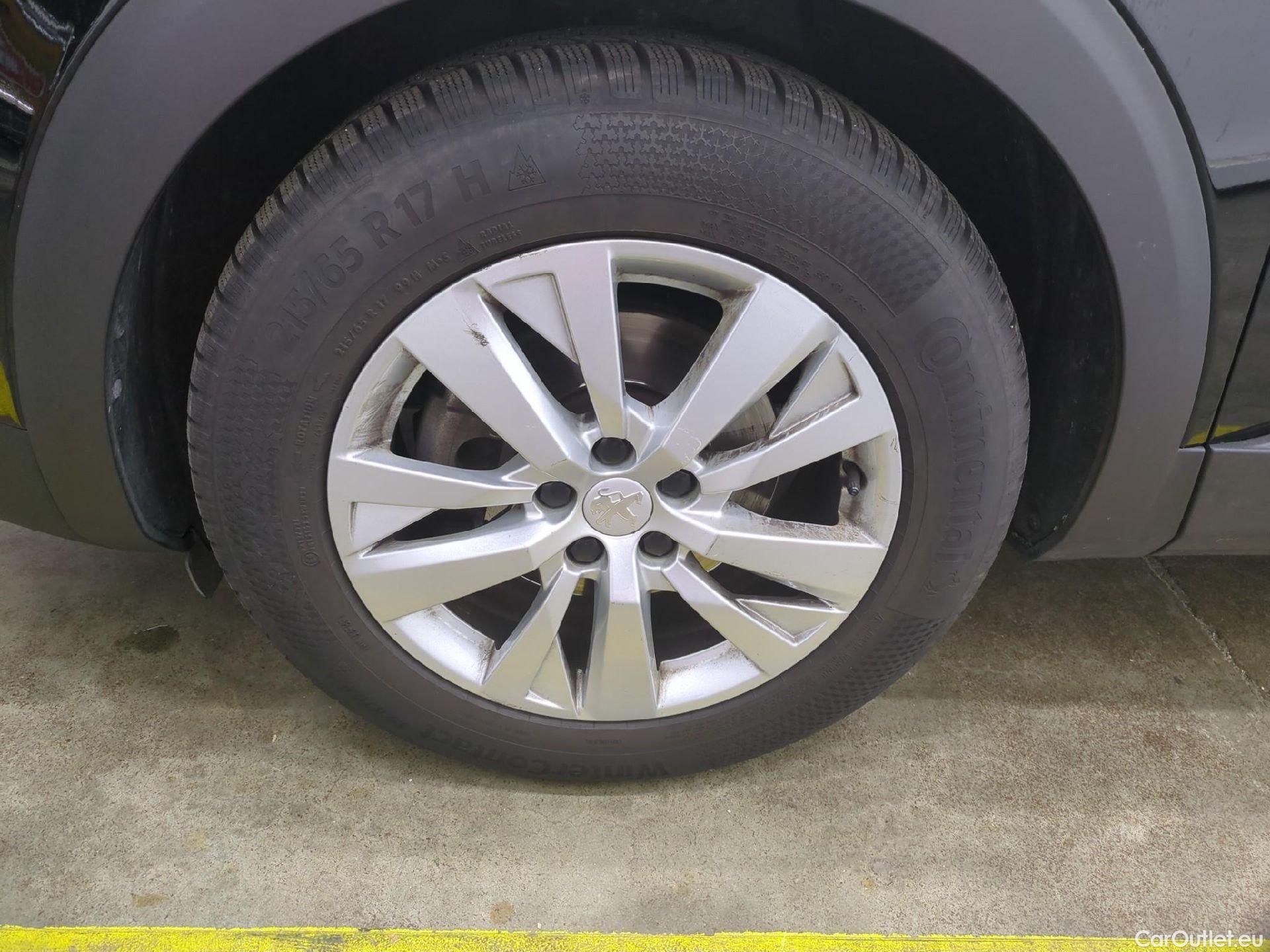  Peugeot  3008  Active Business 1.5 HDi 130CV BVA8 E6dT #32