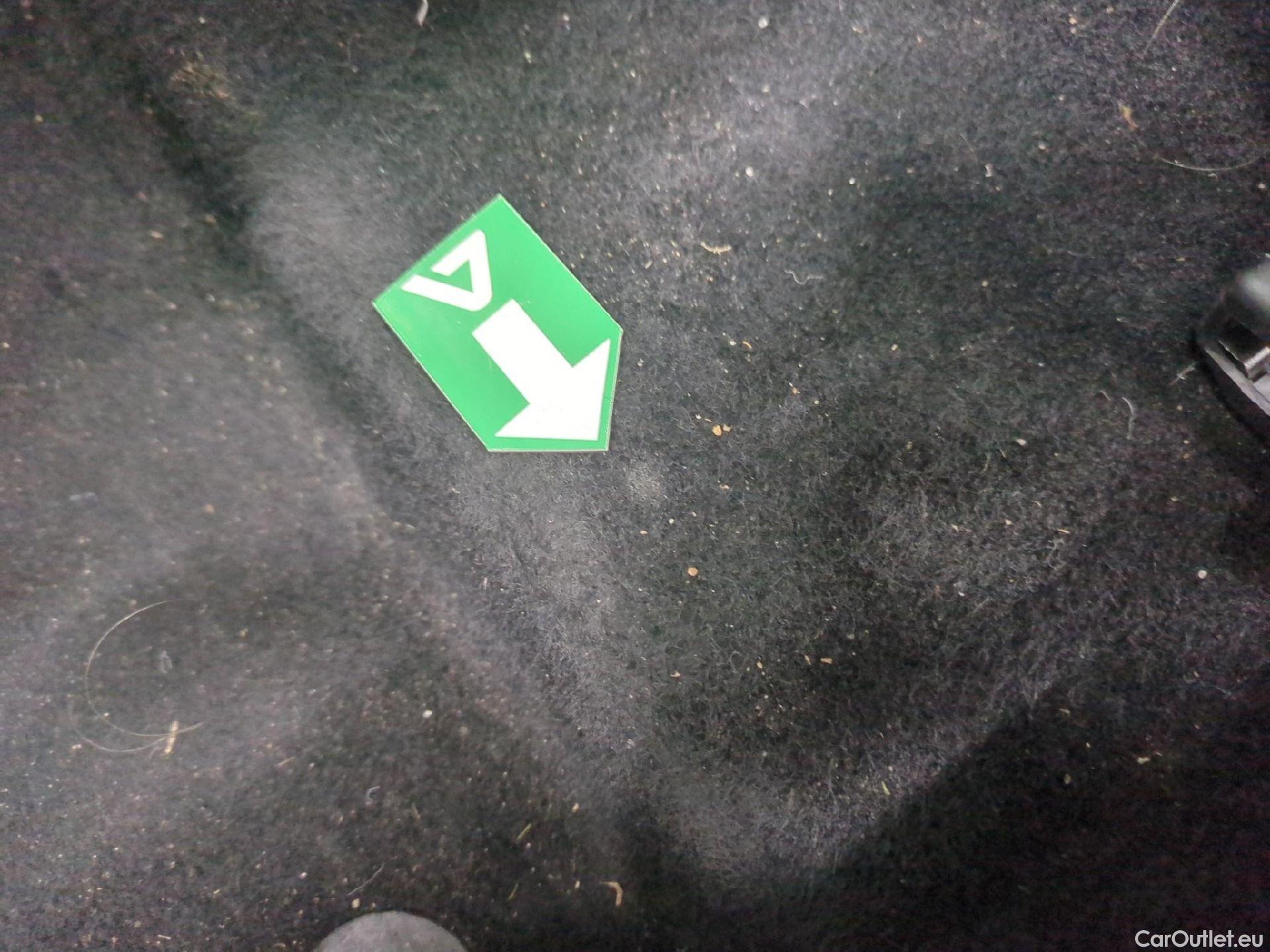  Peugeot  3008  Active Business 1.5 HDi 130CV BVA8 E6dT #24