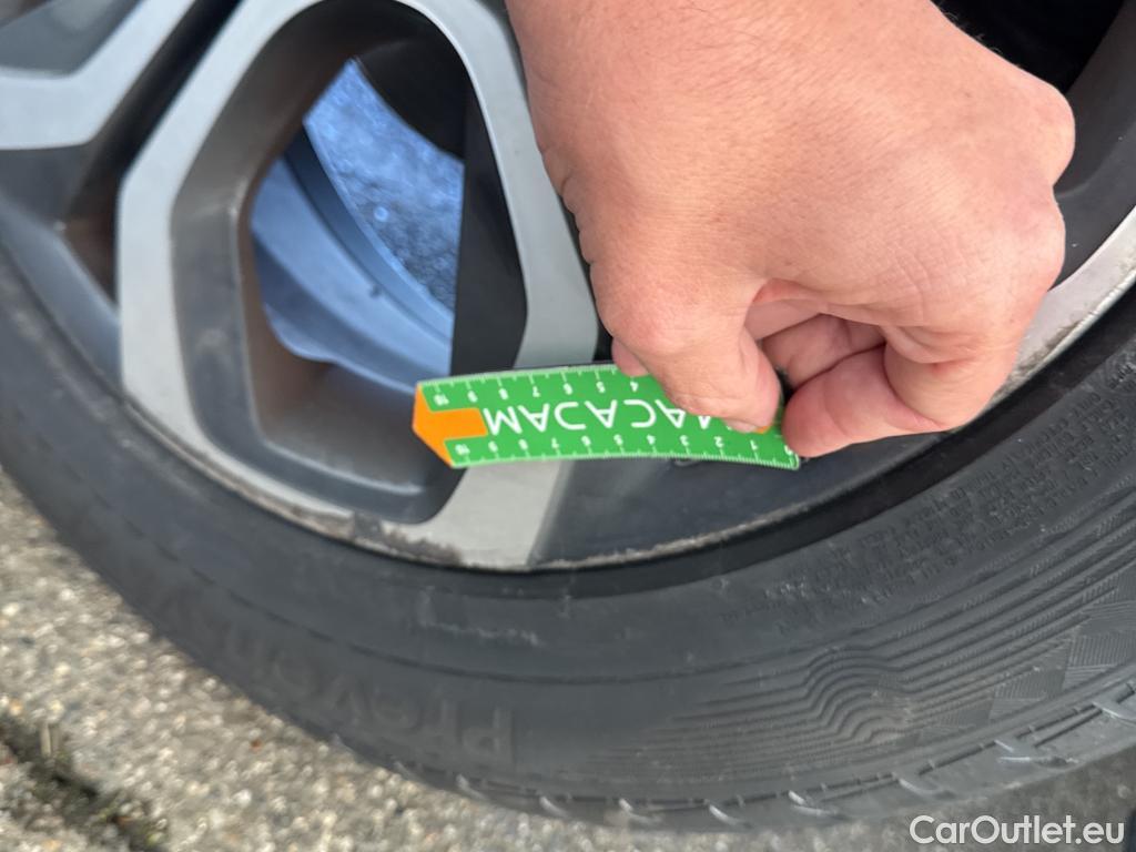  Renault  Captur  II Techno 1.6 E-TECH Hybrid 145CV BVA6 E6d #14