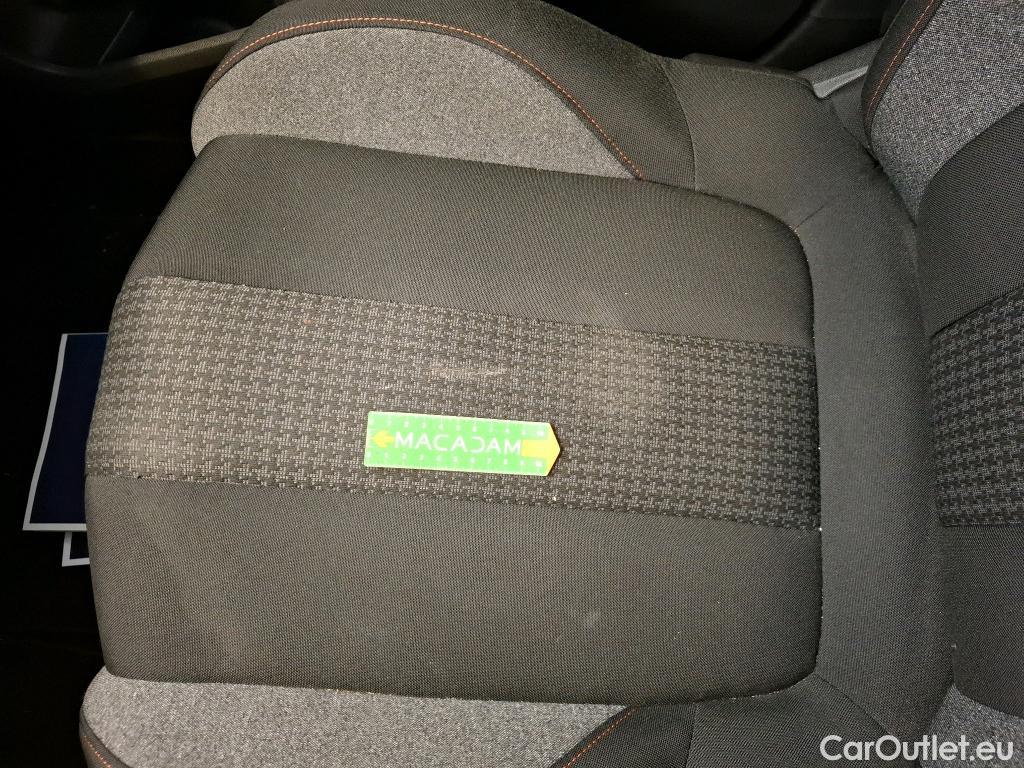  Peugeot  5008  Active Business 1.5 HDi 130CV BVM6 7 Sieges E6dT #95