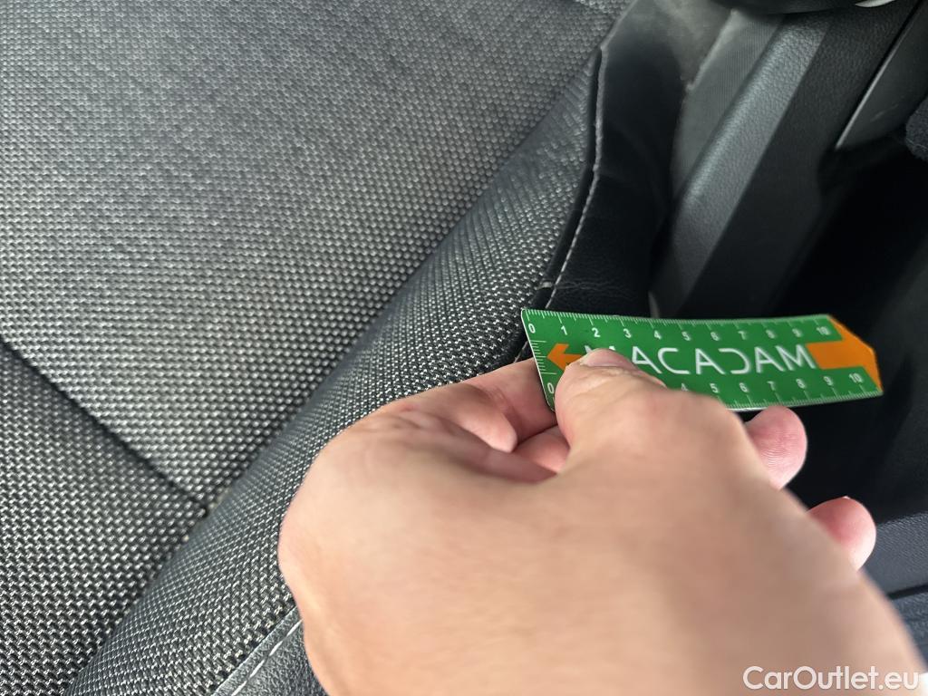  Renault  Captur  II Techno 1.6 E-TECH Hybrid 145CV BVA6 E6d #9