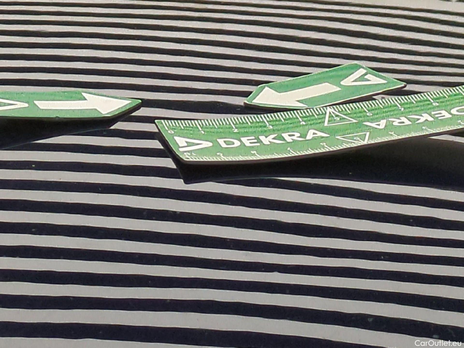  Renault  Kadjar RENAULT  5p Crossover Business Blue dCi 115 #20