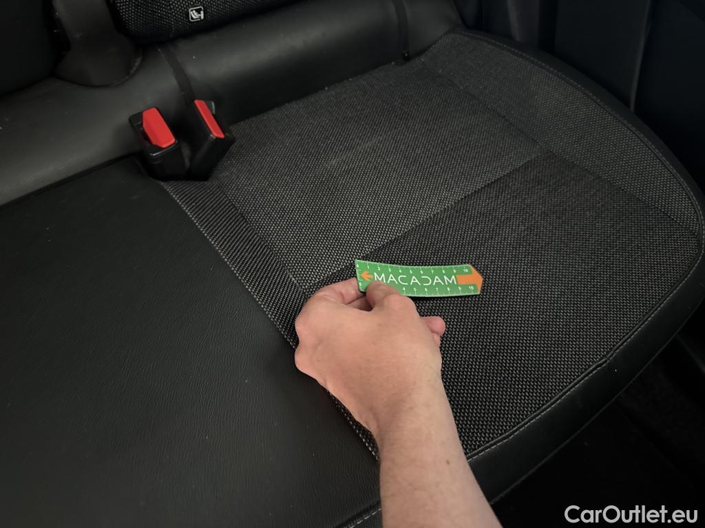  Renault  Captur  II Techno 1.6 E-TECH Hybrid 145CV BVA6 E6d #24