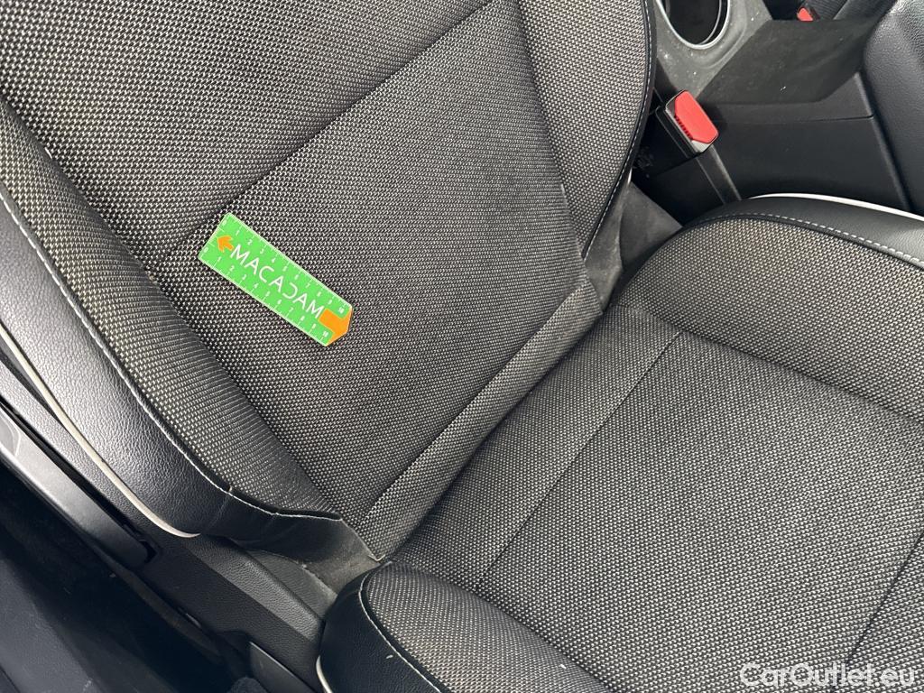  Renault  Captur  II Techno 1.6 E-TECH Hybrid 145CV BVA6 E6d #10