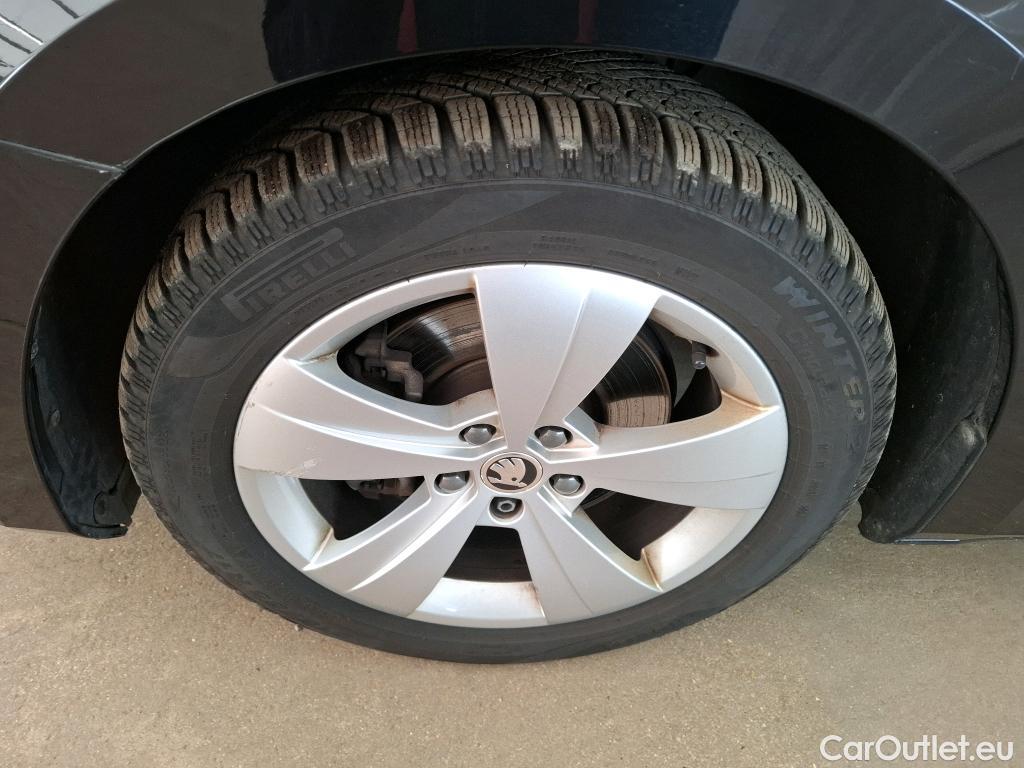  Skoda  Superb  Break Business 2.0 TDI 150CV BVA7 E6d #36