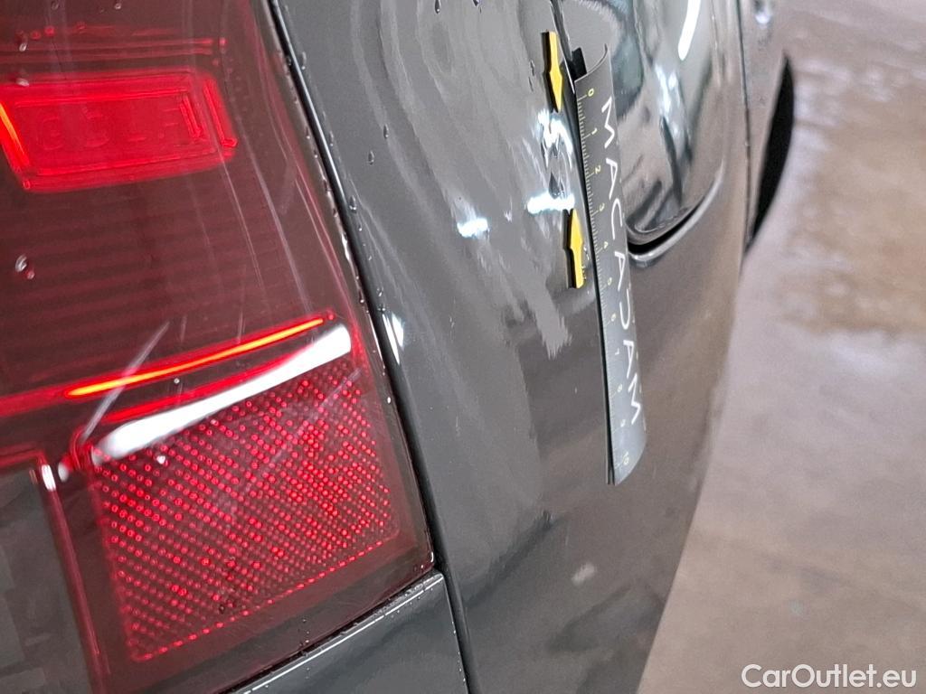  Volkswagen  Golf  VOLKSWAGEN / 2020 / 5P / Berline 2.0 TDI SCR 115 DSG7 Life Busi #16