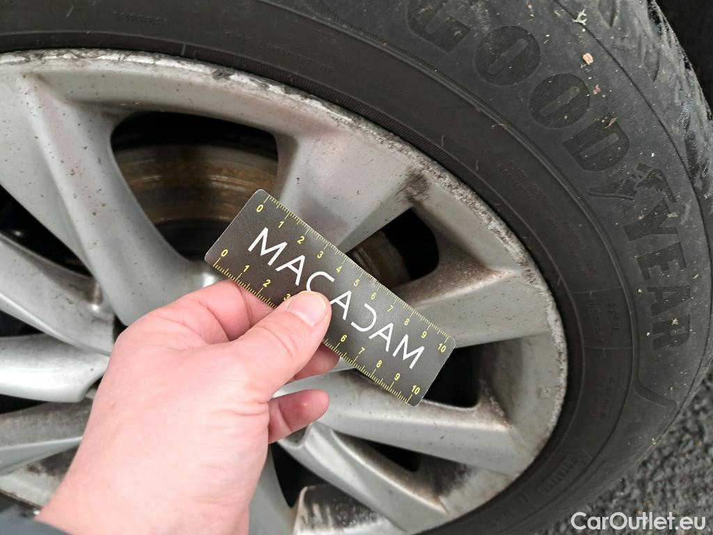  Toyota  Corolla TOYOTA  / 2022 / 5P / Berline Hybride 140h Dynamic Business Beyond Zer #82