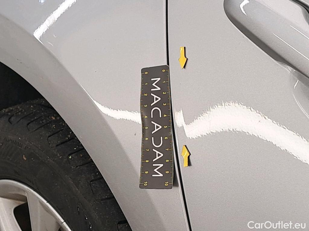  Toyota  Corolla TOYOTA  / 2022 / 5P / Berline Hybride 140h Dynamic Business Beyond Zer #38