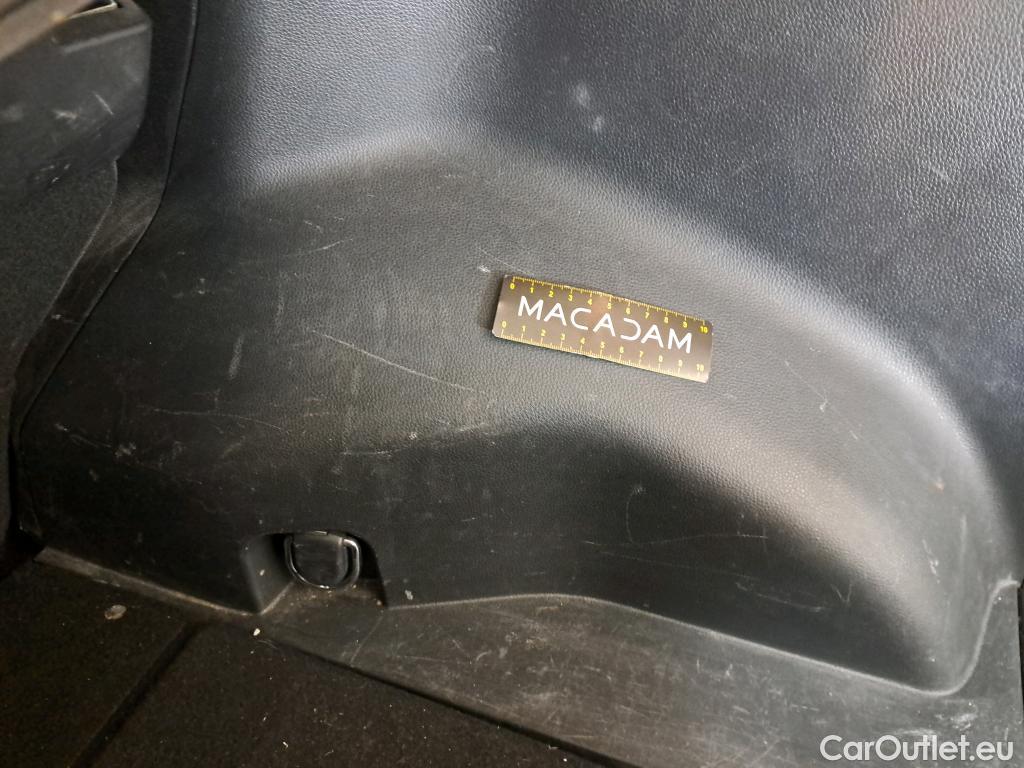  Toyota  RAV4 TOYOTA  Hybride / 2018 / 5P / SUV Hybride 2WD Dynamic Business St Hyb Acad #8