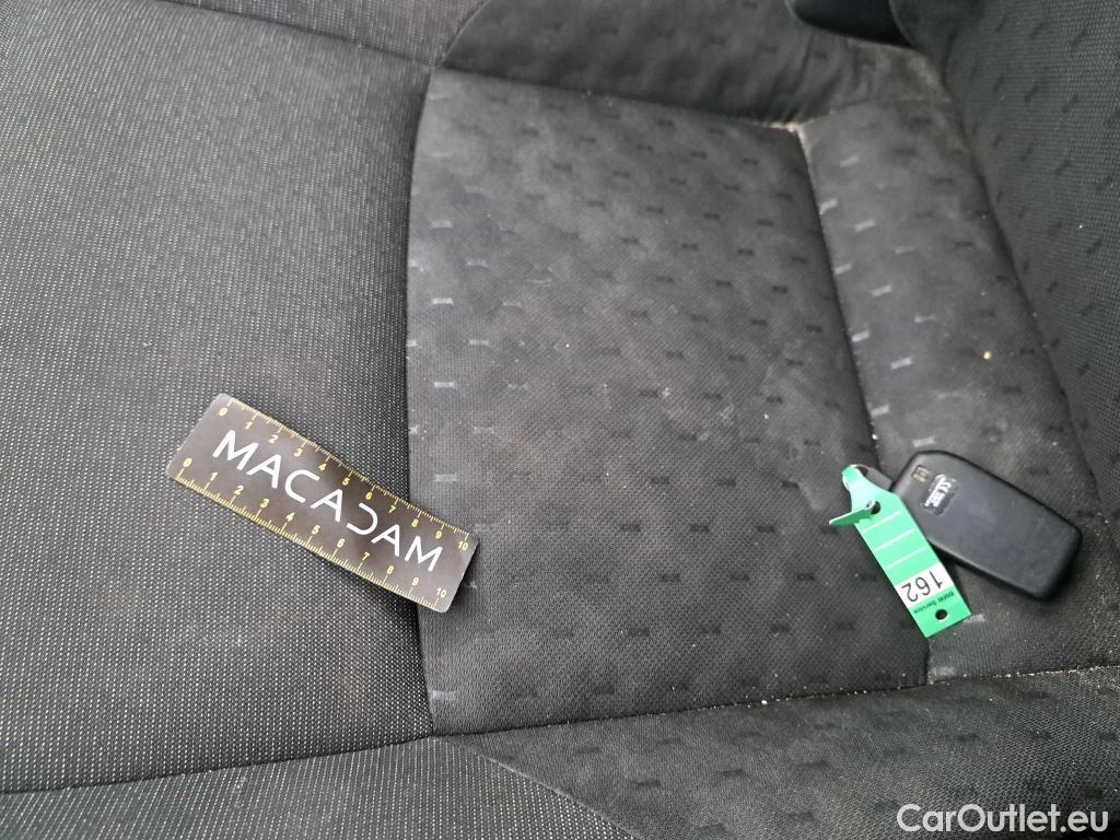  Toyota  Corolla TOYOTA  / 2022 / 5P / Berline Hybride 140h Dynamic Business Beyond Zer #97