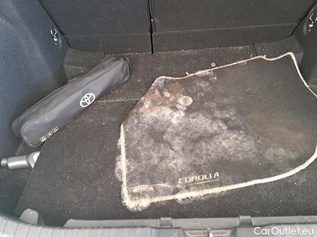  Toyota  Corolla TOYOTA  / 2022 / 5P / Berline Hybride 140h Dynamic Business Beyond Zer #90