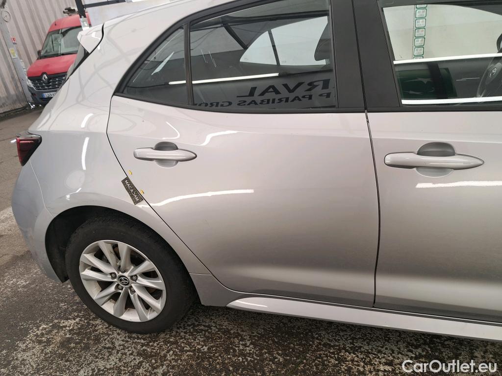  Toyota  Corolla TOYOTA  / 2022 / 5P / Berline Hybride 140h Dynamic Business Beyond Zer #35