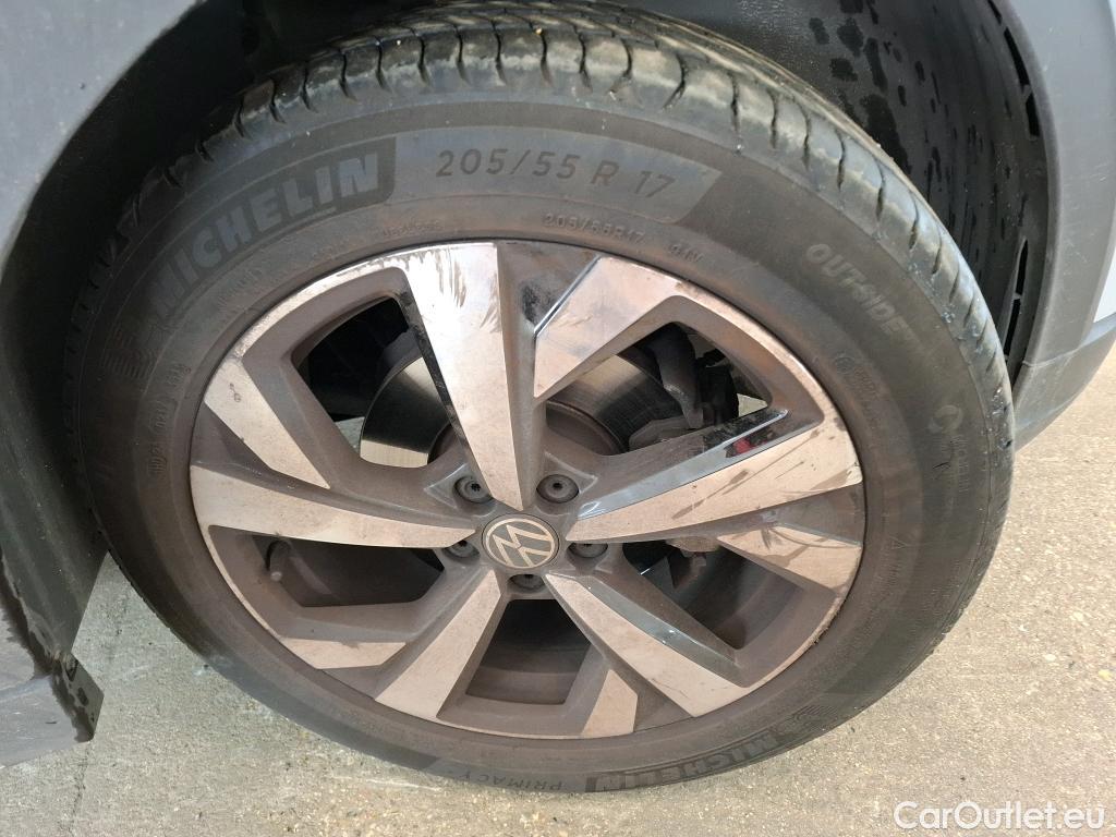  Volkswagen  Taigo  Style 1.0 TSI 110CV BVA7 E6d #11