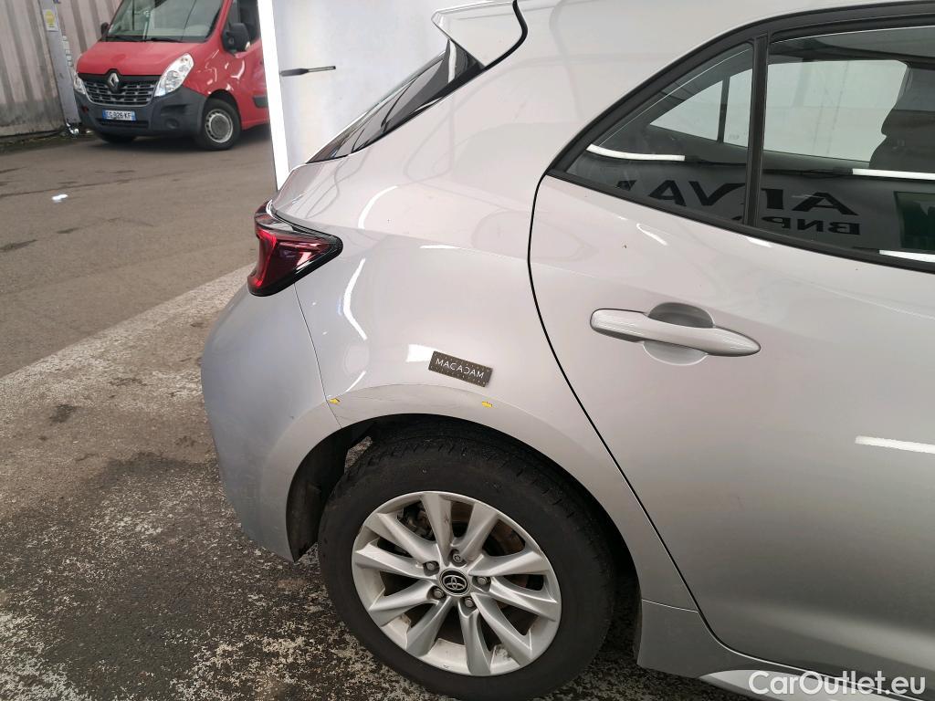  Toyota  Corolla TOYOTA  / 2022 / 5P / Berline Hybride 140h Dynamic Business Beyond Zer #24