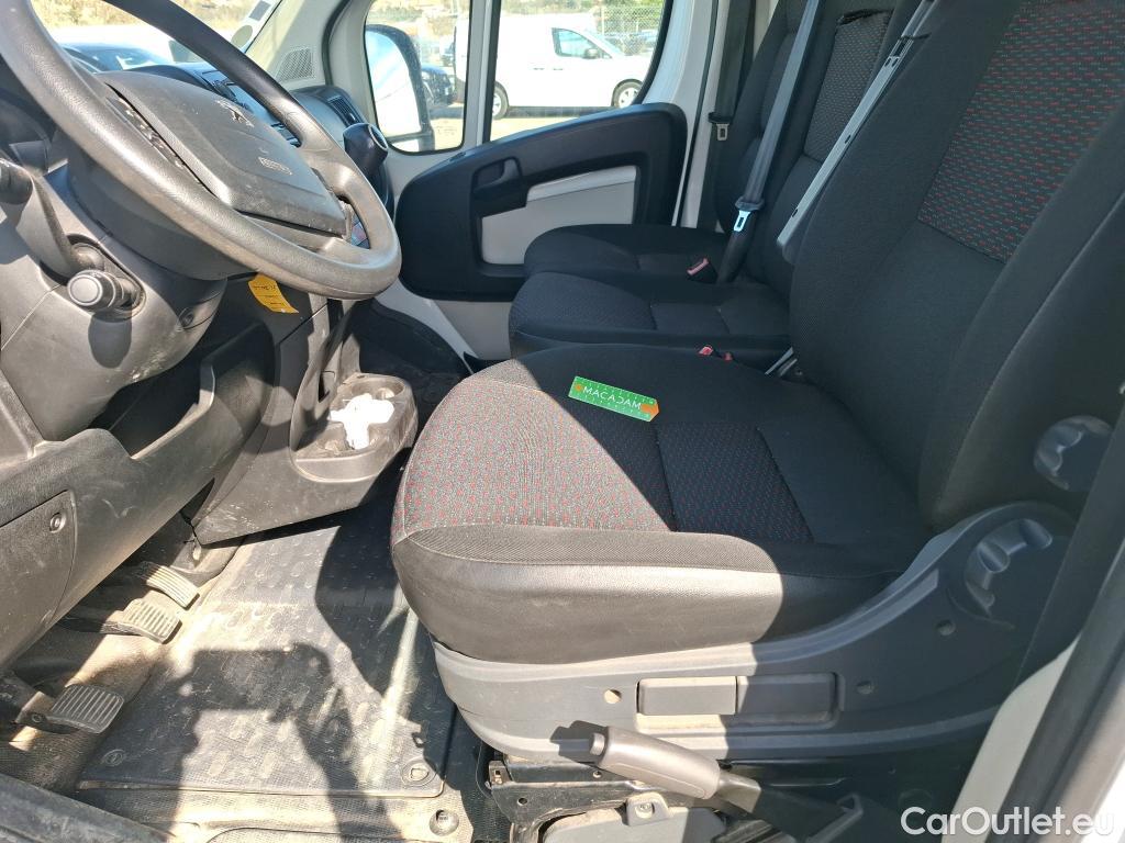  Peugeot  Boxer PEUGEOT  VU 4p Fourgon BLUEHDI 110 PREMIUM 330 L2H2 #56