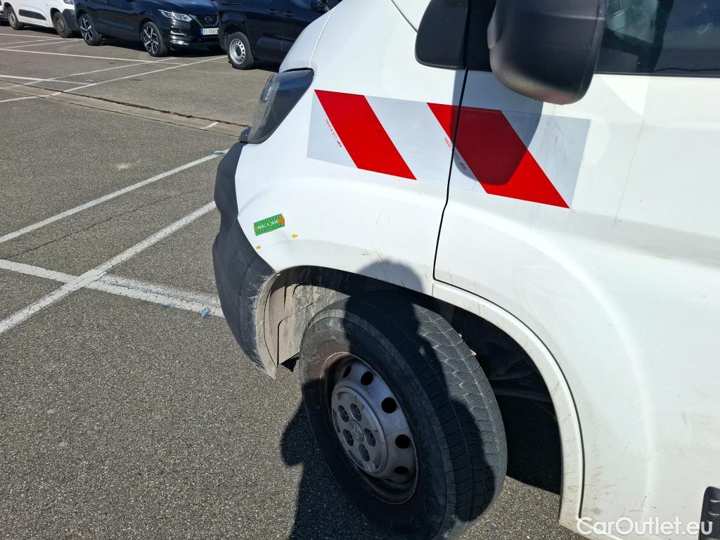  Peugeot  Boxer PEUGEOT  VU 4p Fourgon BLUEHDI 110 PREMIUM 330 L2H2 #24