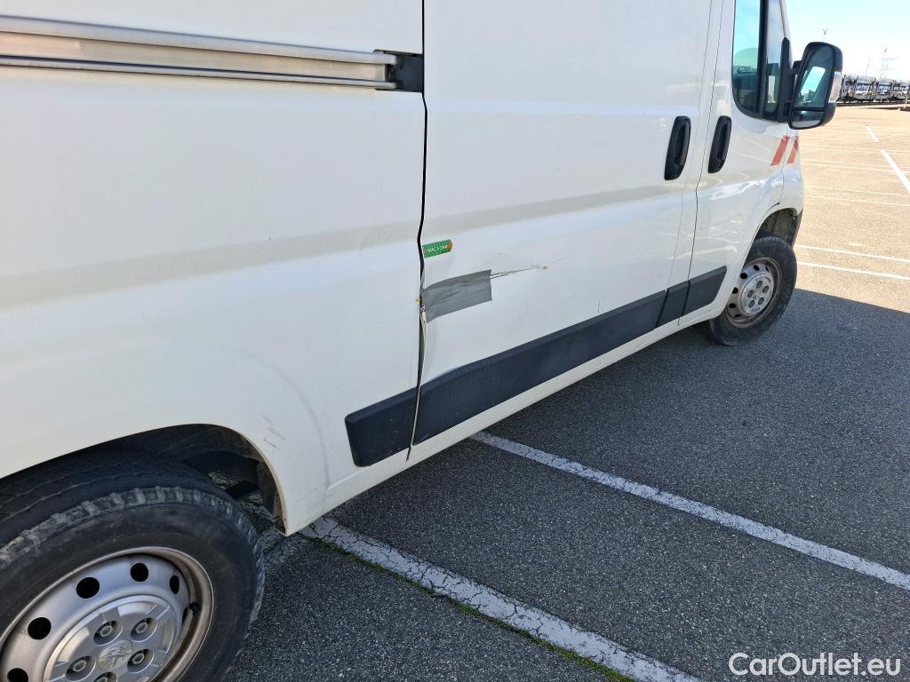  Peugeot  Boxer PEUGEOT  VU 4p Fourgon BLUEHDI 110 PREMIUM 330 L2H2 #1
