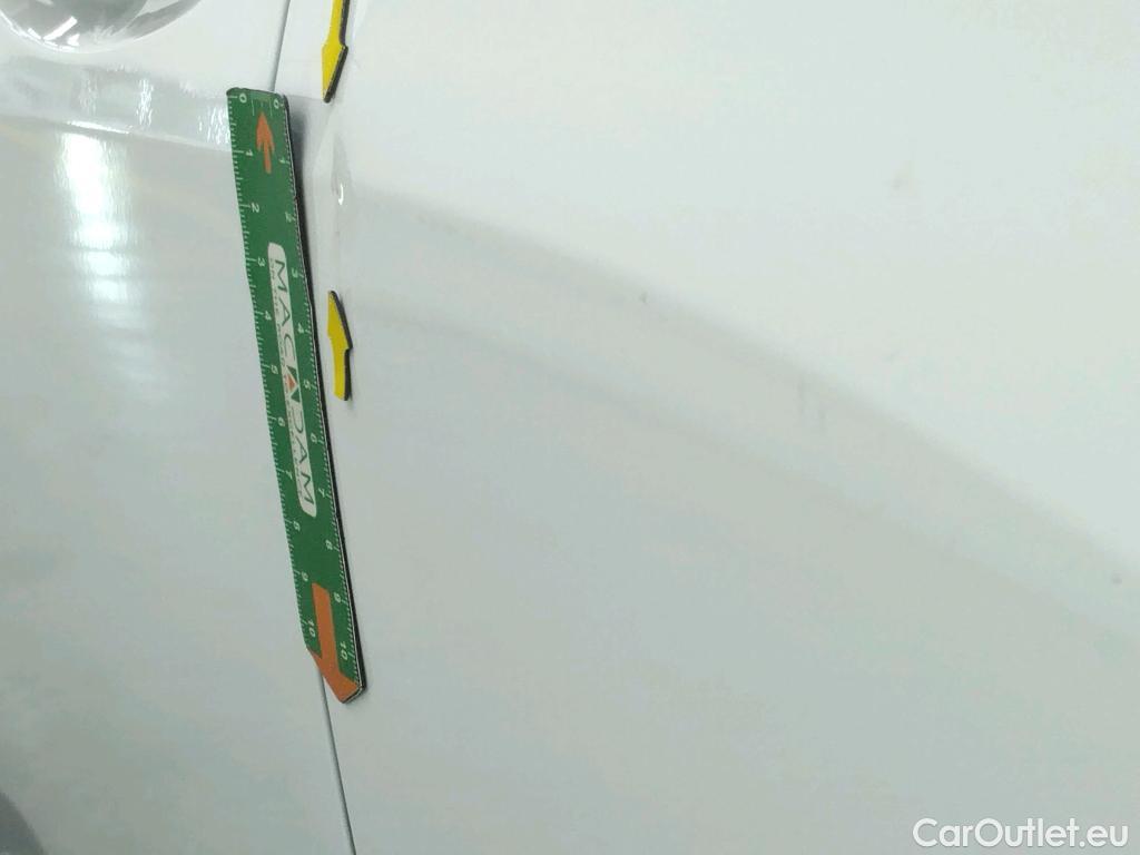  Peugeot  208  Premium 1.5 HDi 100CV BVM6 E6d #18