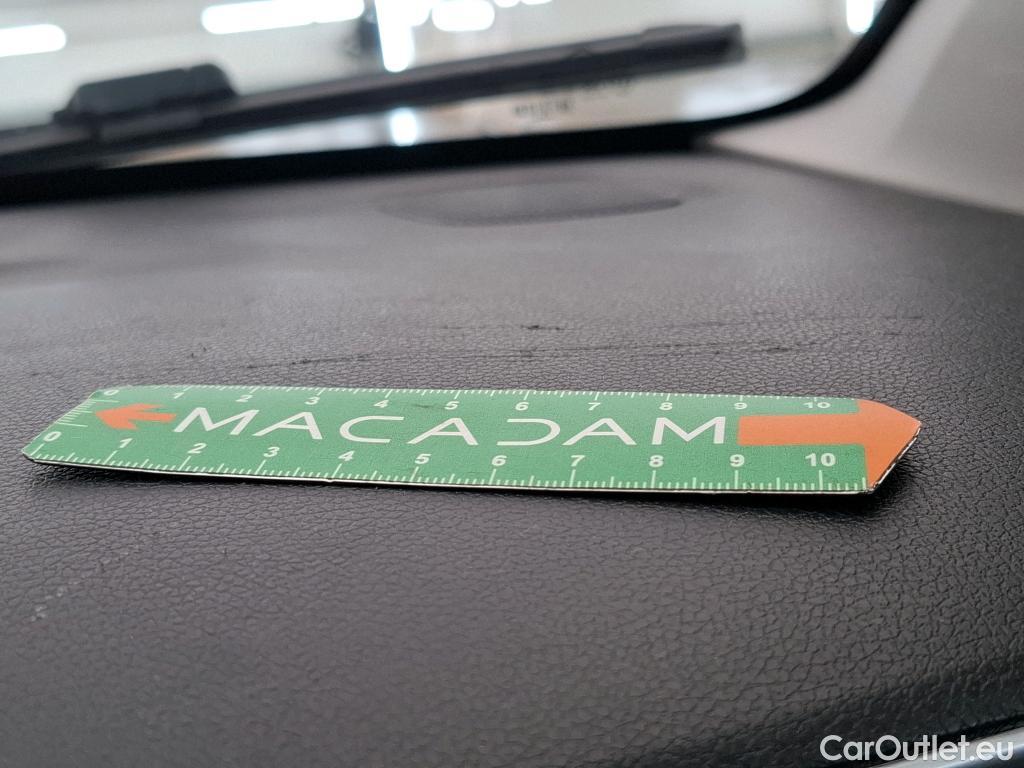  Citroen  C3 CITROEN  Société / 2020 / 5P / Berline / VU BlueHDi 100 SandS BVM6 Feel Nav #4