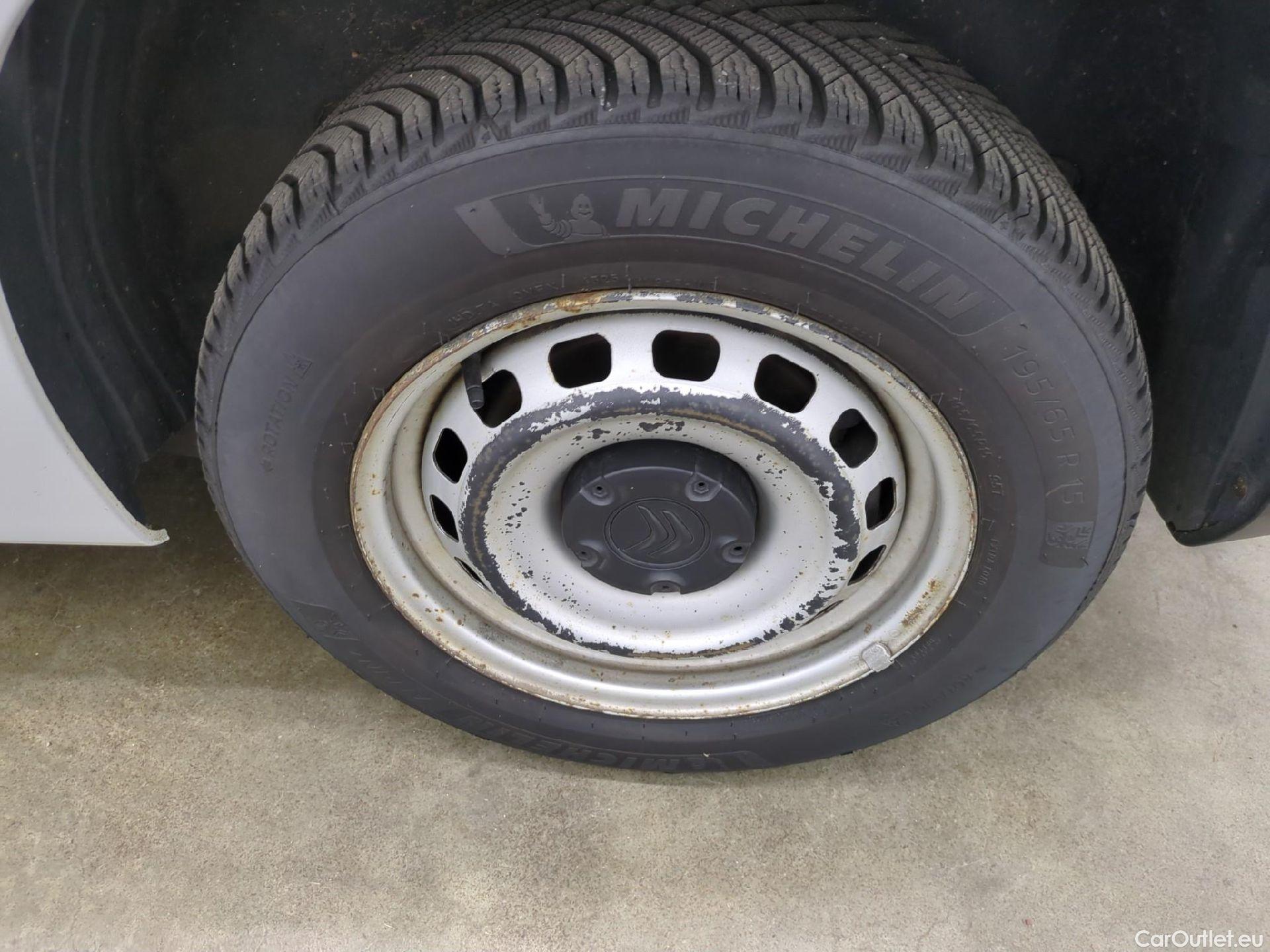  Citroen  Berlingo  Fourgon Club M 650 1.5 BlueHDi 75CV BVM5 E6dT #11