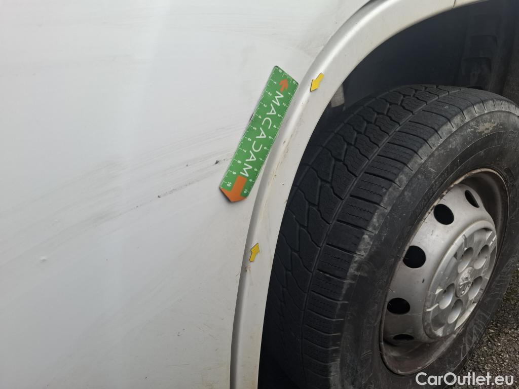  Peugeot  Boxer PEUGEOT  VU 4p Fourgon BLUEHDI 110 PREMIUM 330 L2H2 #75