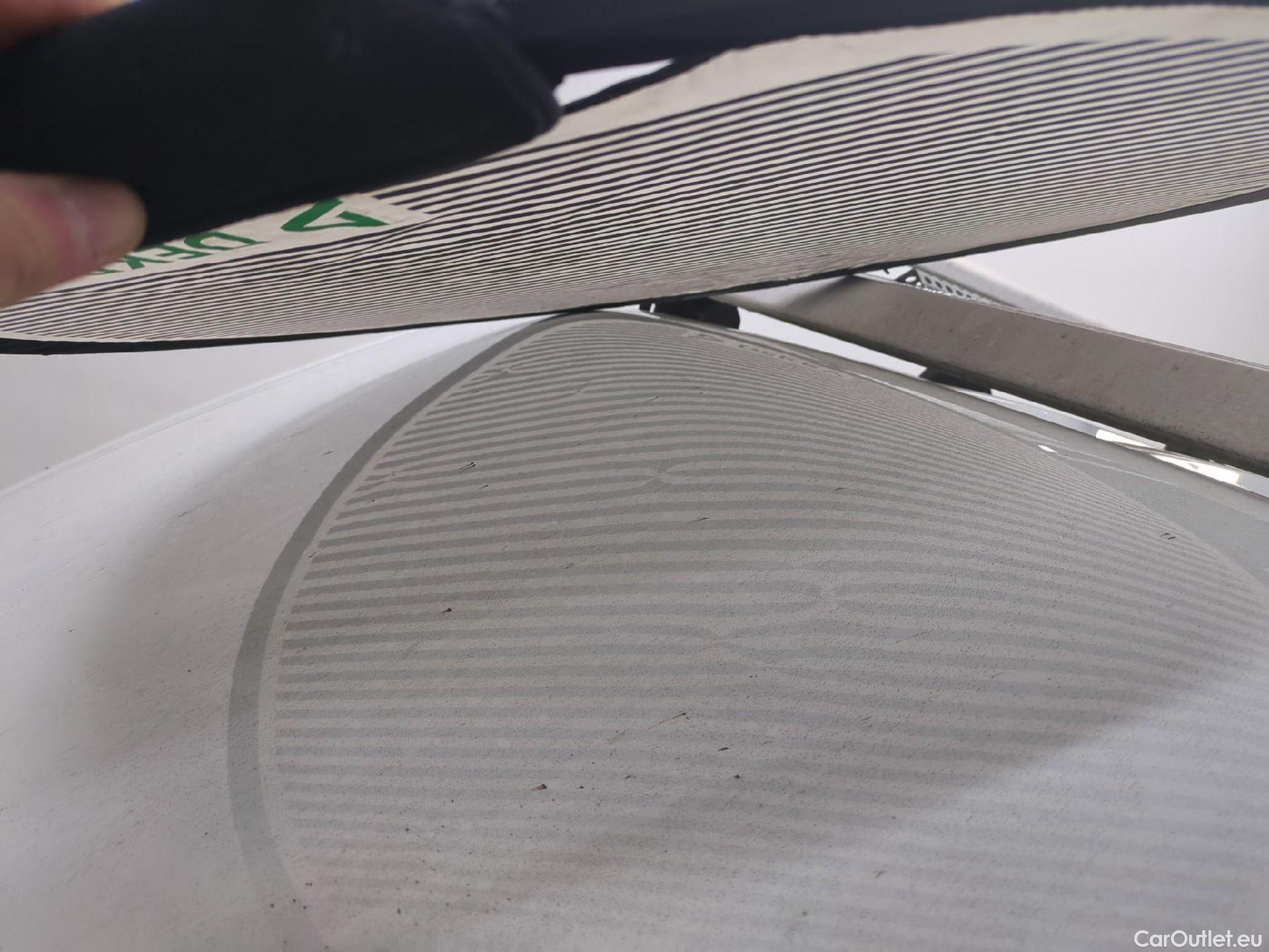  Renault  Trafic RENAULT  / 2019 / 4P / Fourgon tole FG GCF L2H2 1200 Energy dCi 145 E6 #10