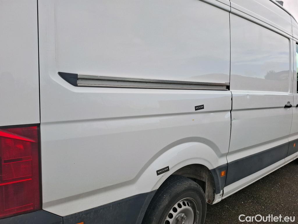  Volkswagen  Crafter  Fourgon Fourgon 35 mittlerer Radstand mit Hochdach FWD 2.0 140CV BVM6 #1