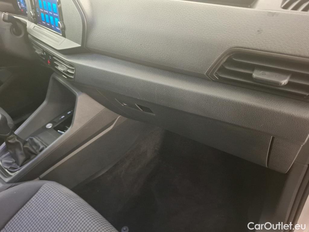  Volkswagen  Caddy VOLKSWAGEN  Cargo / 2021 / 4P / Fourgonnette 1.5 TGI 131ch Maxi Business #1