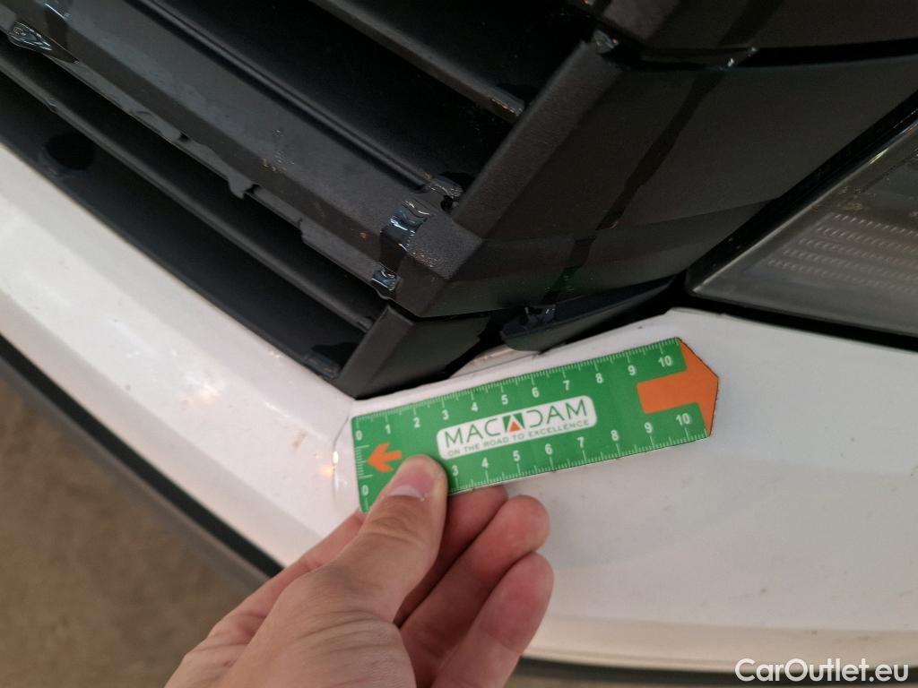  Volkswagen  Crafter VOLKSWAGEN  / 2017 / 4P / Fourgon tôlé 2.0TDI 140 35 L3H3 Business #35