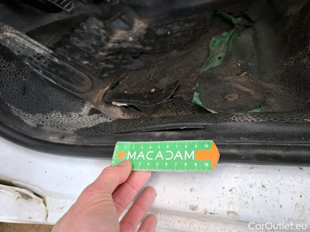  Renault  Kangoo  Express Extra (Série Spéciale) 1.5 dCi 75CV BVM5 E6 #60