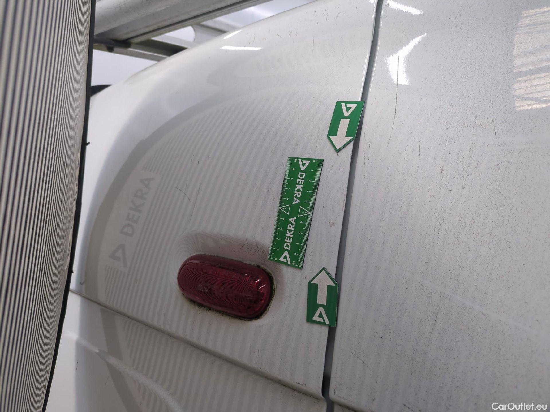  Renault  Trafic RENAULT  / 2019 / 4P / Fourgon tole FG GCF L2H2 1200 Energy dCi 145 E6 #31