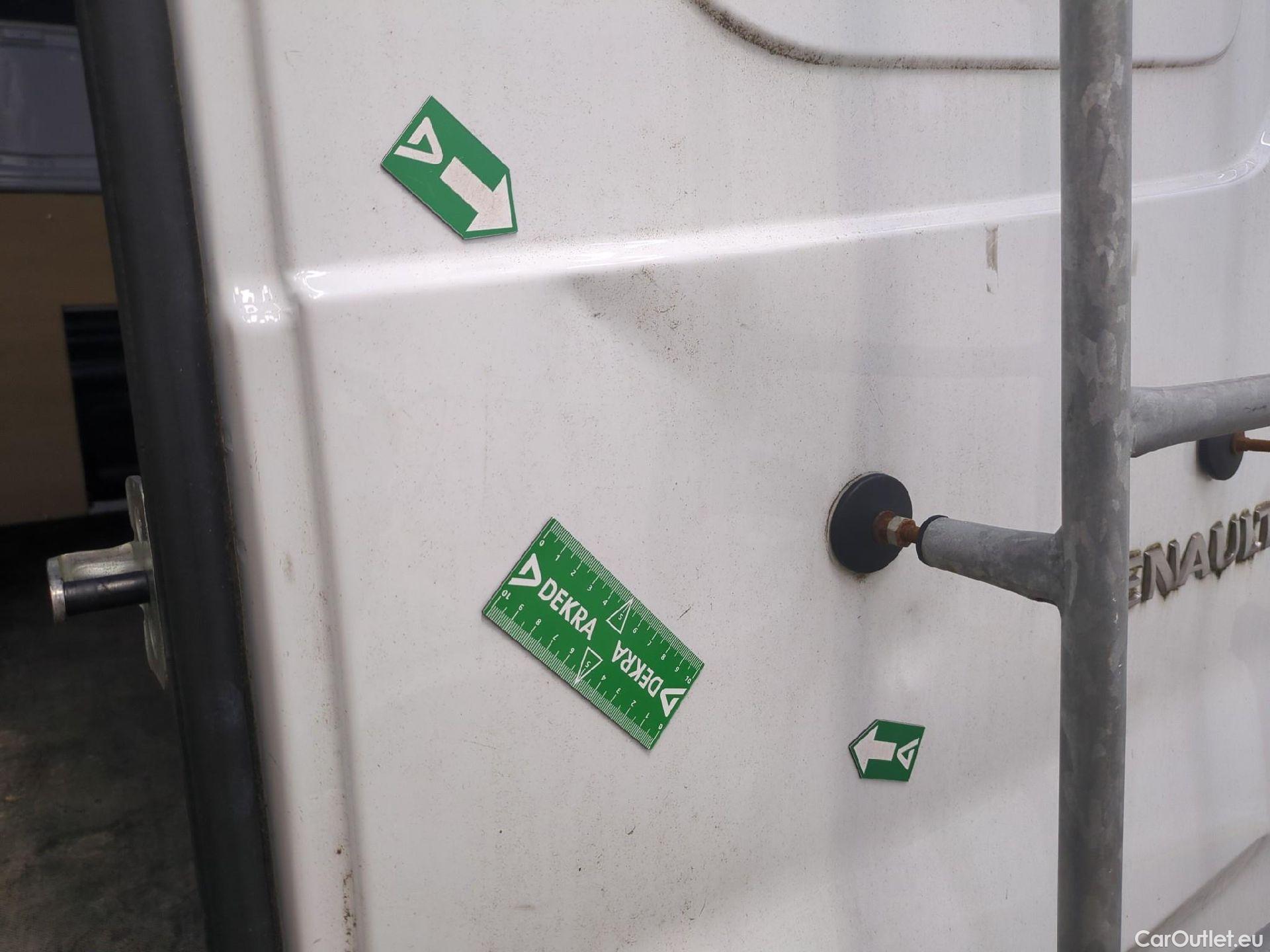  Renault  Trafic RENAULT  / 2019 / 4P / Fourgon tole FG GCF L2H2 1200 Energy dCi 145 E6 #26