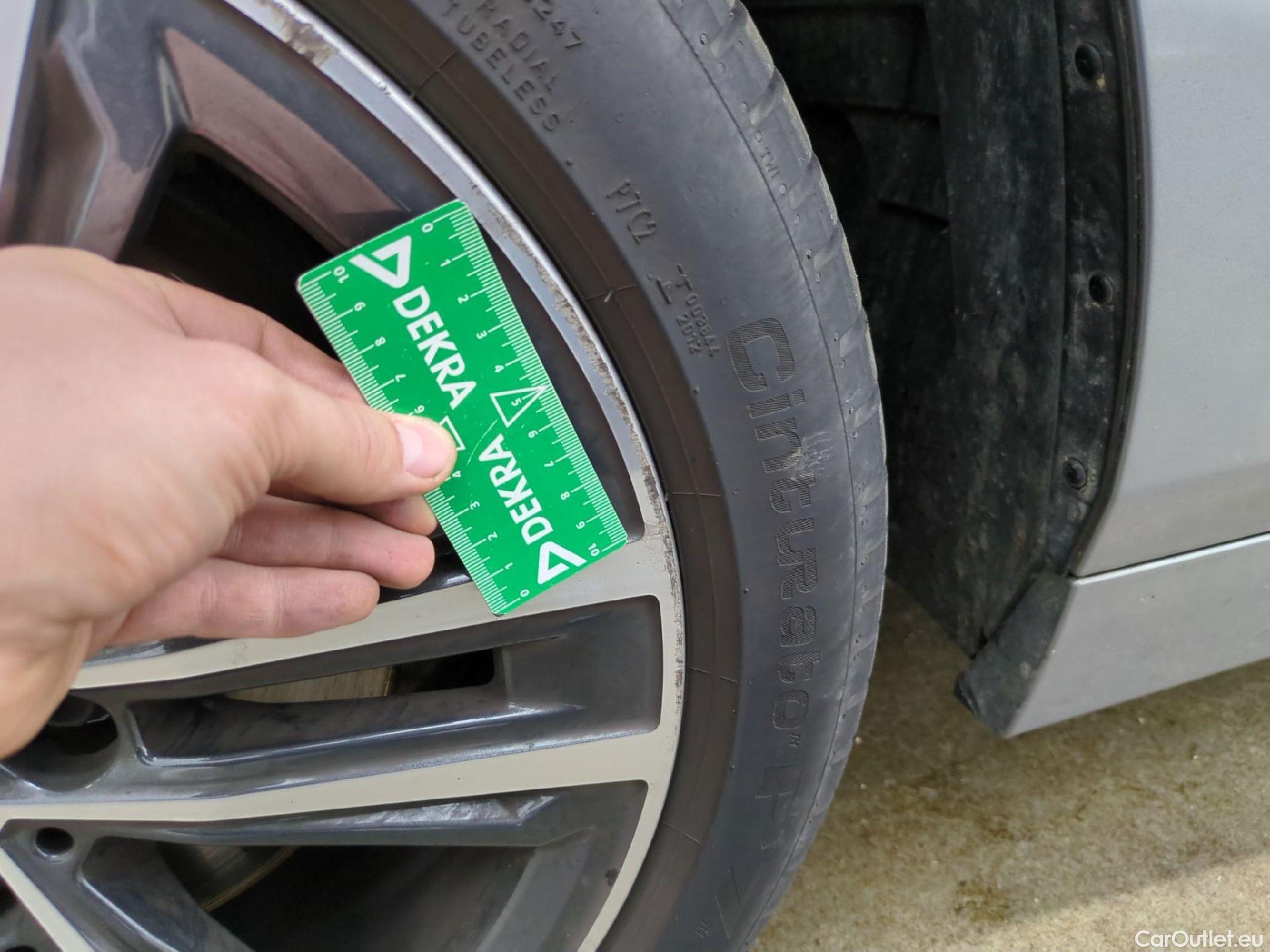  Bmw  Serie 1 1 Berline 116 d Business Design 1.5 115CV BVA7 E6d #11