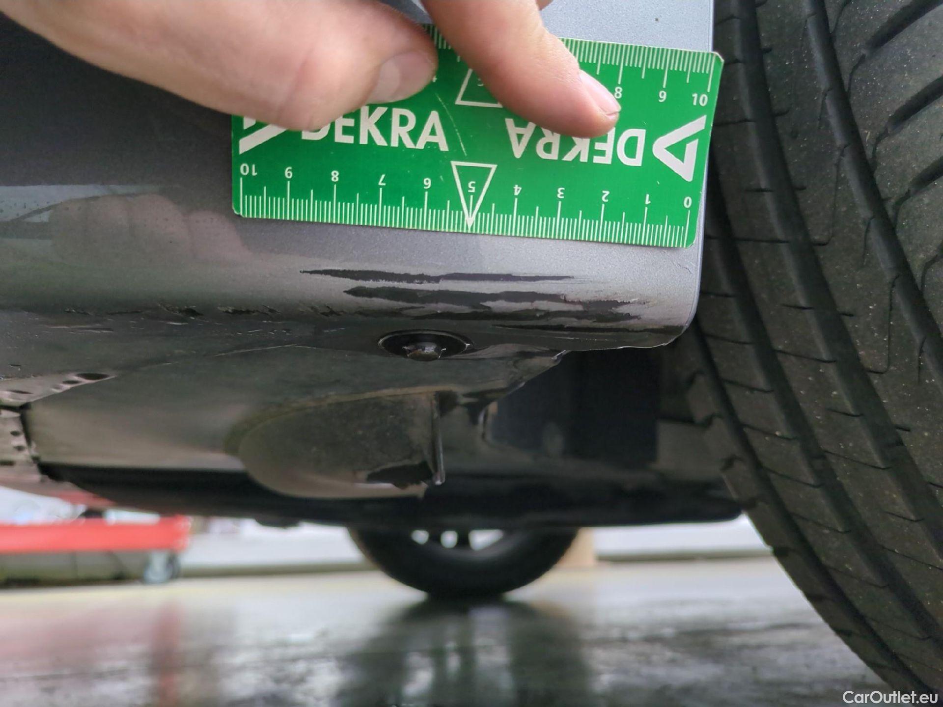  Bmw  Serie 1 1 Berline 116 d Business Design 1.5 115CV BVA7 E6d #15