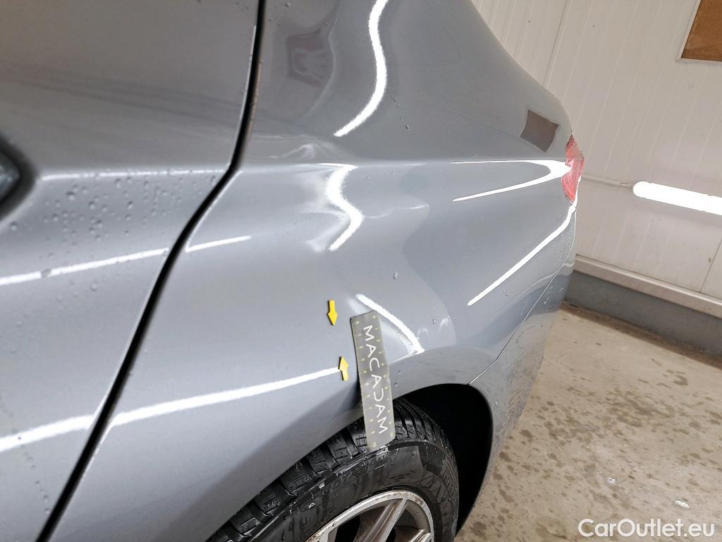  Bmw  Serie 5 BMW Série 5 / 2016 / 4P / Berline 530e iPerformance 252ch Busi Design BVA8 #27