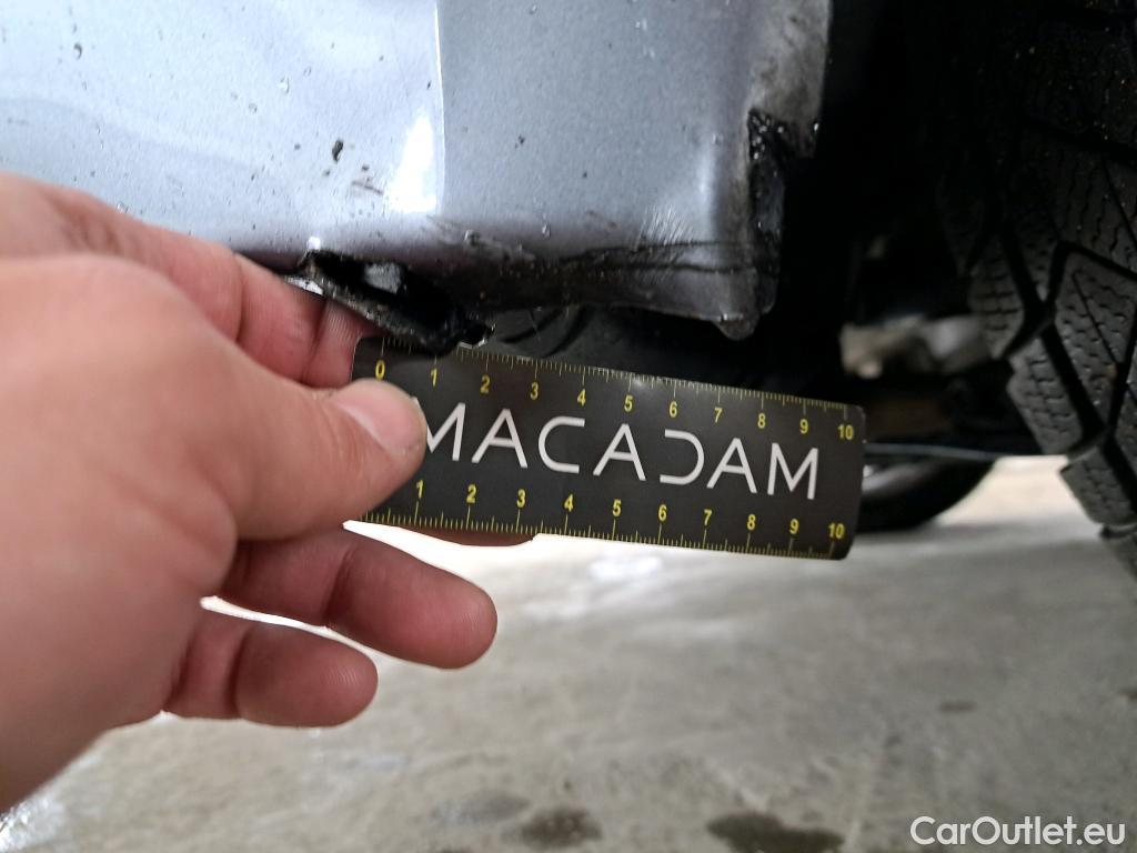  Bmw  Serie 5 BMW Série 5 / 2016 / 4P / Berline 530e iPerformance 252ch Busi Design BVA8 #2