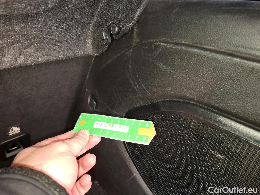  Jeep  Patriot JEEP Renegade / 2018 / 5P / SUV 1.3 TURBO T4 240PS 4XE S #40