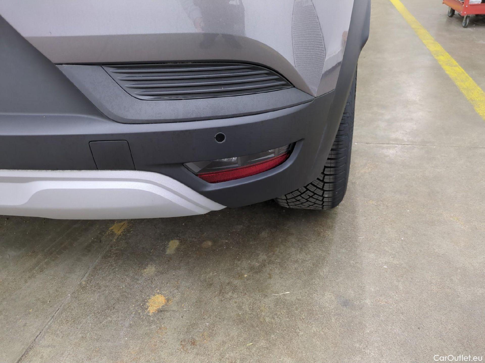  Renault  Captur  II Evolution 1.6 E-TECH Hybrid 145CV BVA6 E6d #9