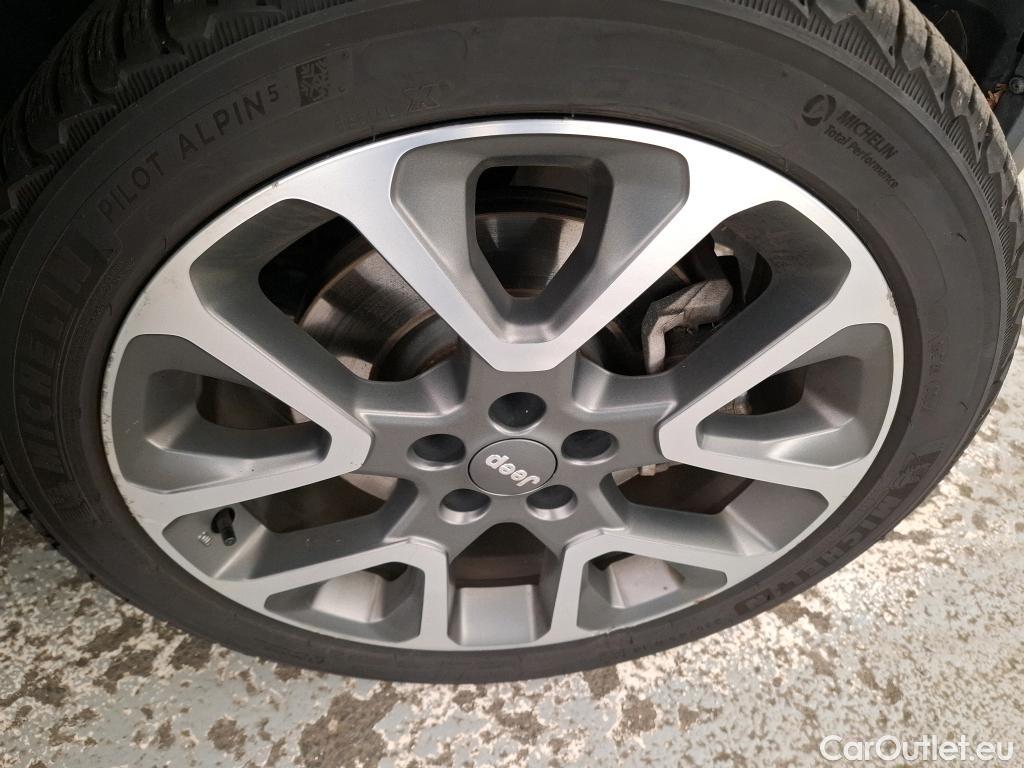  Jeep  Patriot JEEP Renegade / 2018 / 5P / SUV 1.3 TURBO T4 240PS 4XE S #29