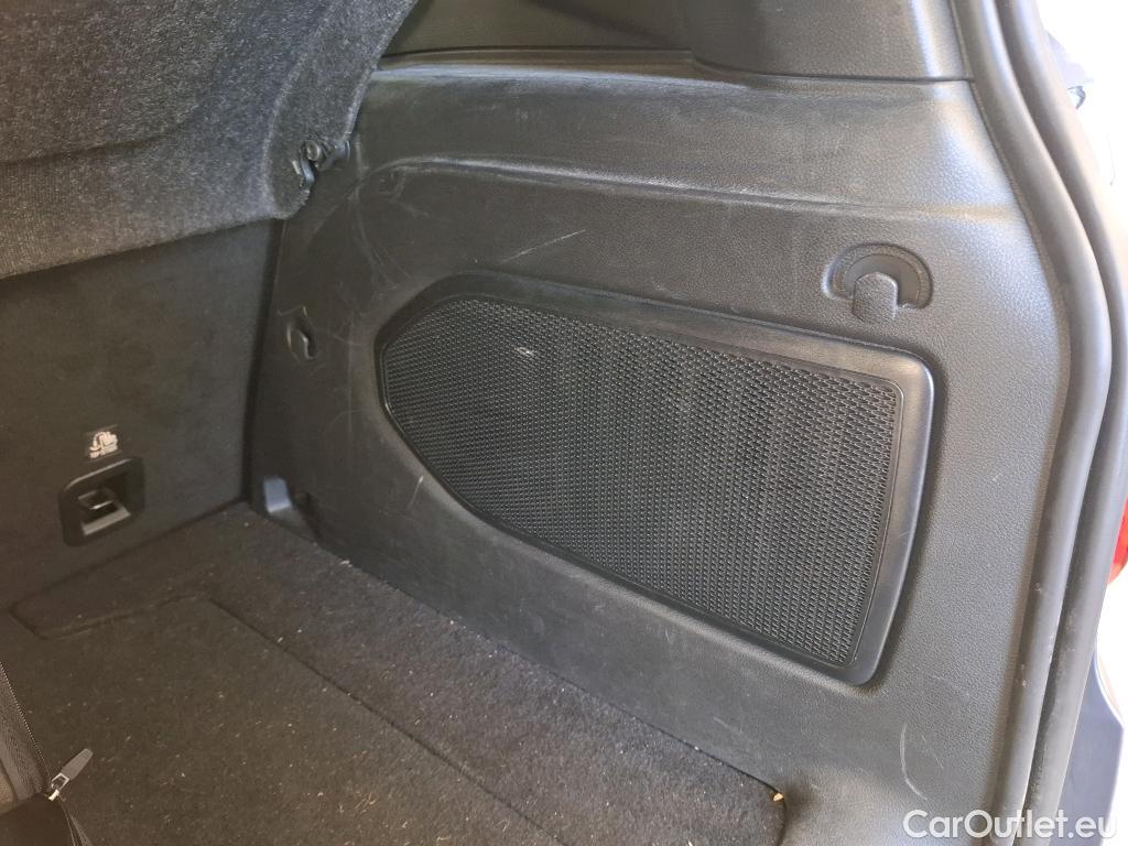  Jeep  Patriot JEEP Renegade / 2018 / 5P / SUV 1.3 TURBO T4 240PS 4XE S #38