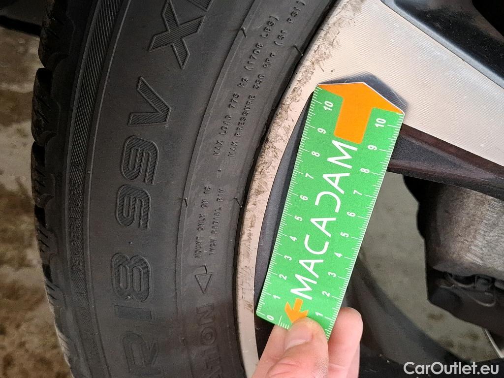  Nissan  Qashqai NISSAN  / 2017 / 5P / Crossover 1.3 DIG-T 140 N-Connecta #4