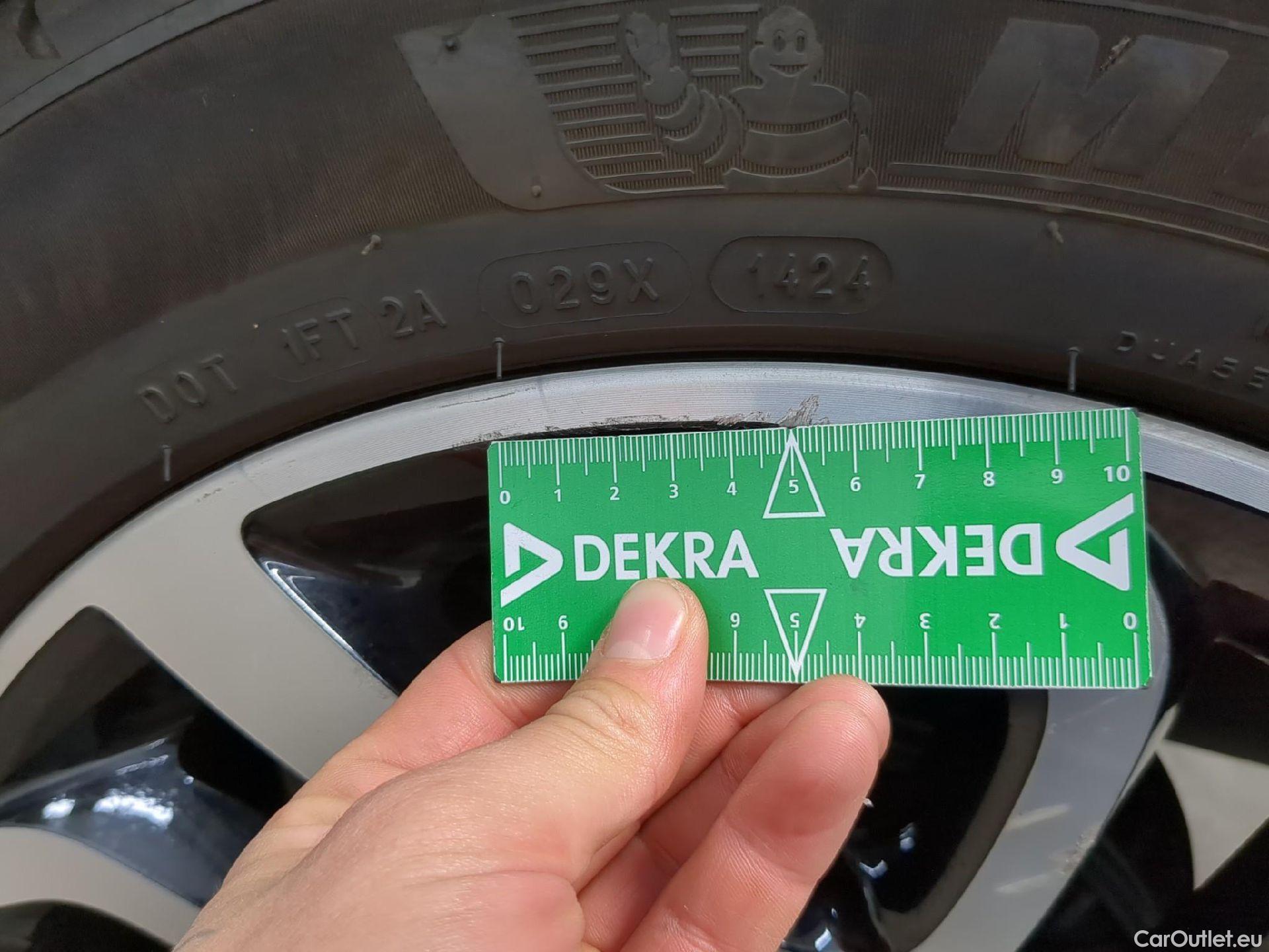  Renault  Captur  Helly Hansen 1.2 TCe 120CV BVA6 E5 #8