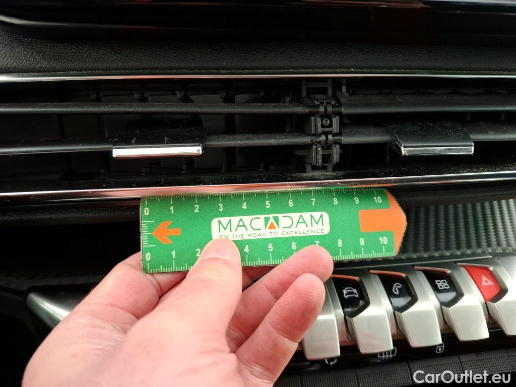  Peugeot  3008  Active Pack 1.5 HDi 130CV BVA8 E6d #29