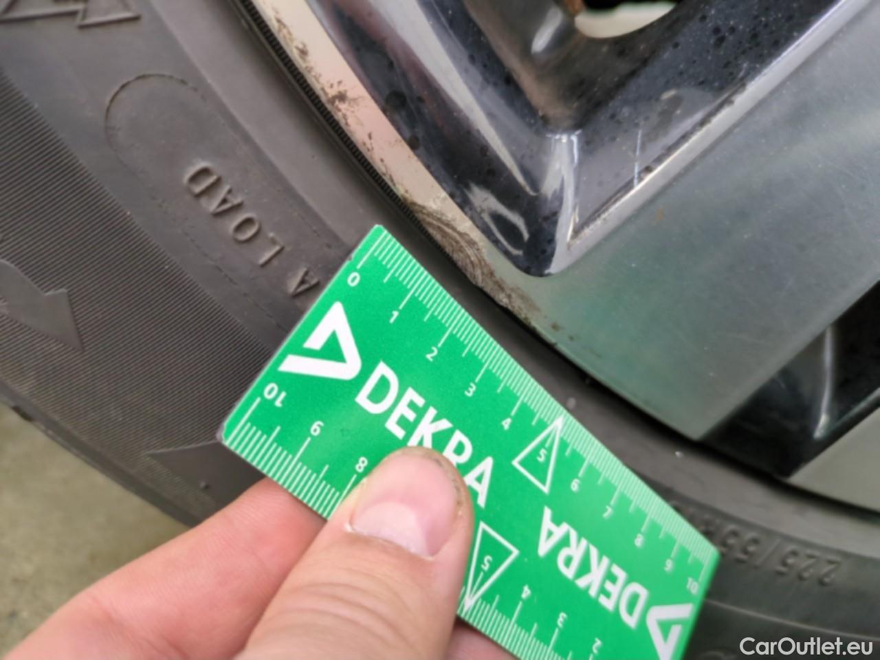  Peugeot  3008 PEUGEOT  / 2020 / 5P / SUV BlueHDi 130 S&S EAT8 GT #14