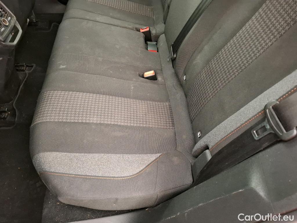  Peugeot  3008  Active Pack 1.5 HDi 130CV BVA8 E6d #37