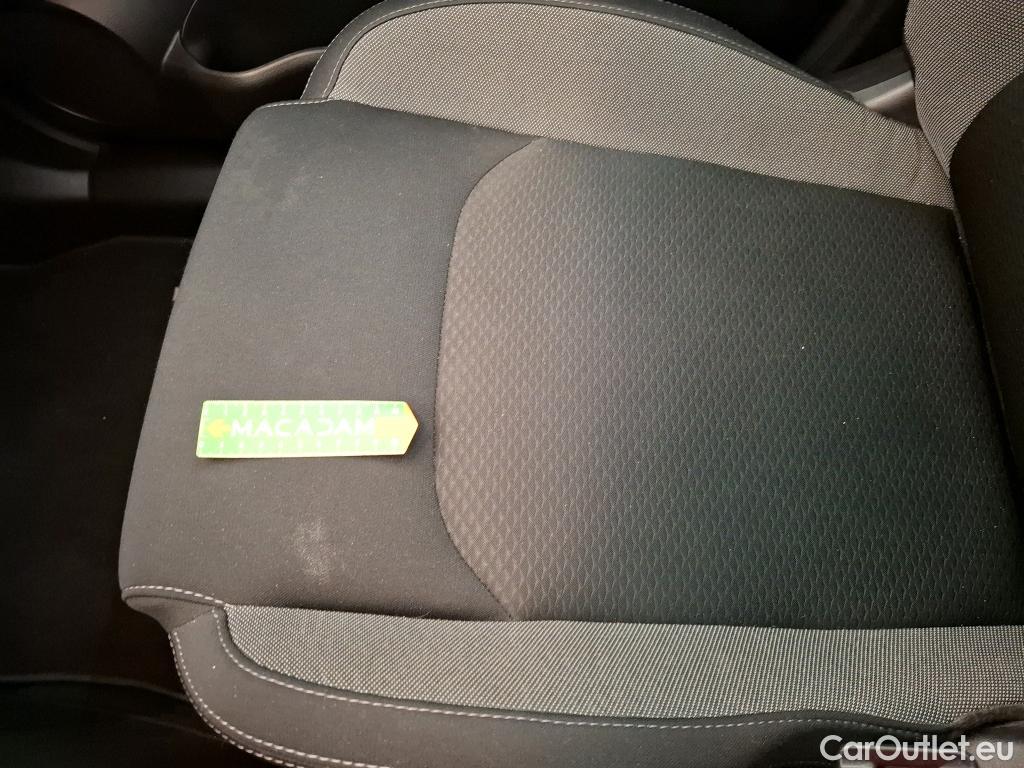  Nissan  Qashqai NISSAN  / 2017 / 5P / Crossover 1.3 DIG-T 140 N-Connecta #24