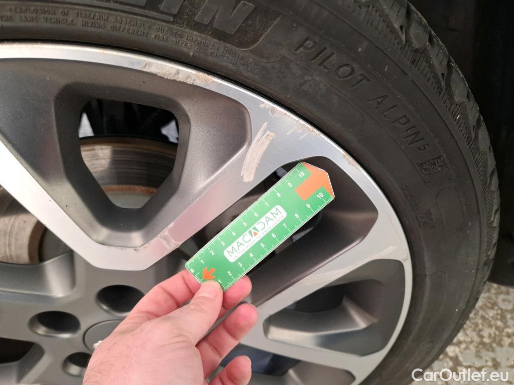  Jeep  Patriot JEEP Renegade / 2018 / 5P / SUV 1.3 TURBO T4 240PS 4XE S #37