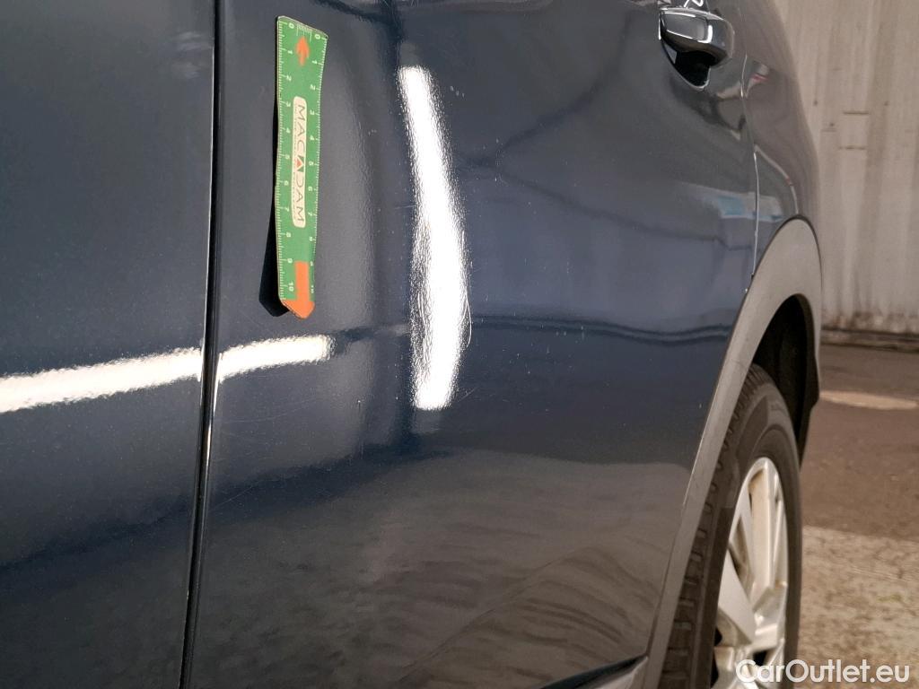  Peugeot  3008  Active Pack 1.5 HDi 130CV BVA8 E6d #17