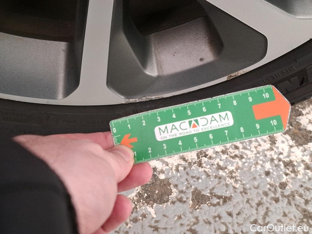  Jeep  Patriot JEEP Renegade / 2018 / 5P / SUV 1.3 TURBO T4 240PS 4XE S #32